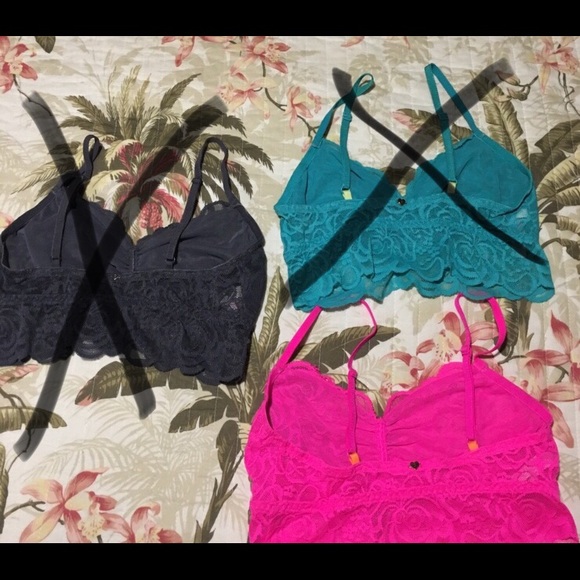 Hot pink Victoria’s Secret Pink Bralette size S - Picture 2 of 3